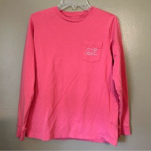 Children’s vineyard vines salmon colored long sleeved tee shirt
